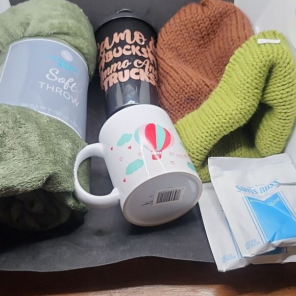 Warm and Cozy Bundle Gift Set Olive Green Soft Throw Blanket, Mug, Hot Cocoa - Picture 1 of 6